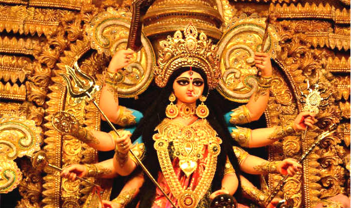 नवरात्रि में दुर्गा मां की उपासना का जानें महत्व
