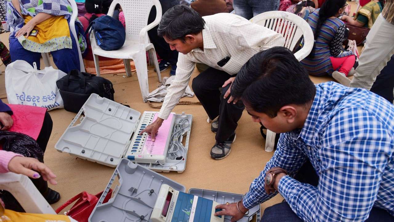 छत्तीसगढ़ चुनाव 2018ः अब ईवीएम को चलाने के लिए बिजली की व्यवस्था