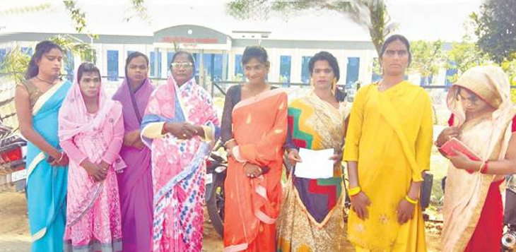 सूरजपुर में विद्या किन्नर उतरी चुनाव के मैदान में