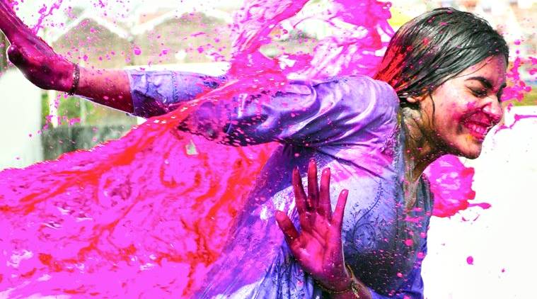 इन 5 तरीकों से आसानी से छूट जाएगा स्किन से होली का रंग